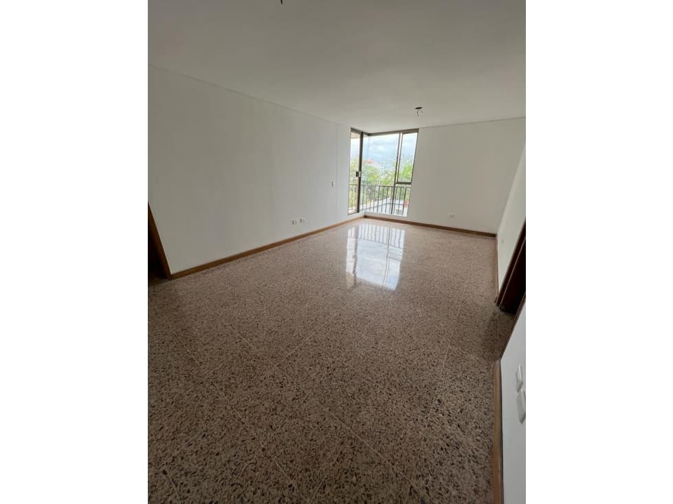 SE VENDE APARTAMENTO DE OPORTUNIDAD EN ALTO PRADO - 1