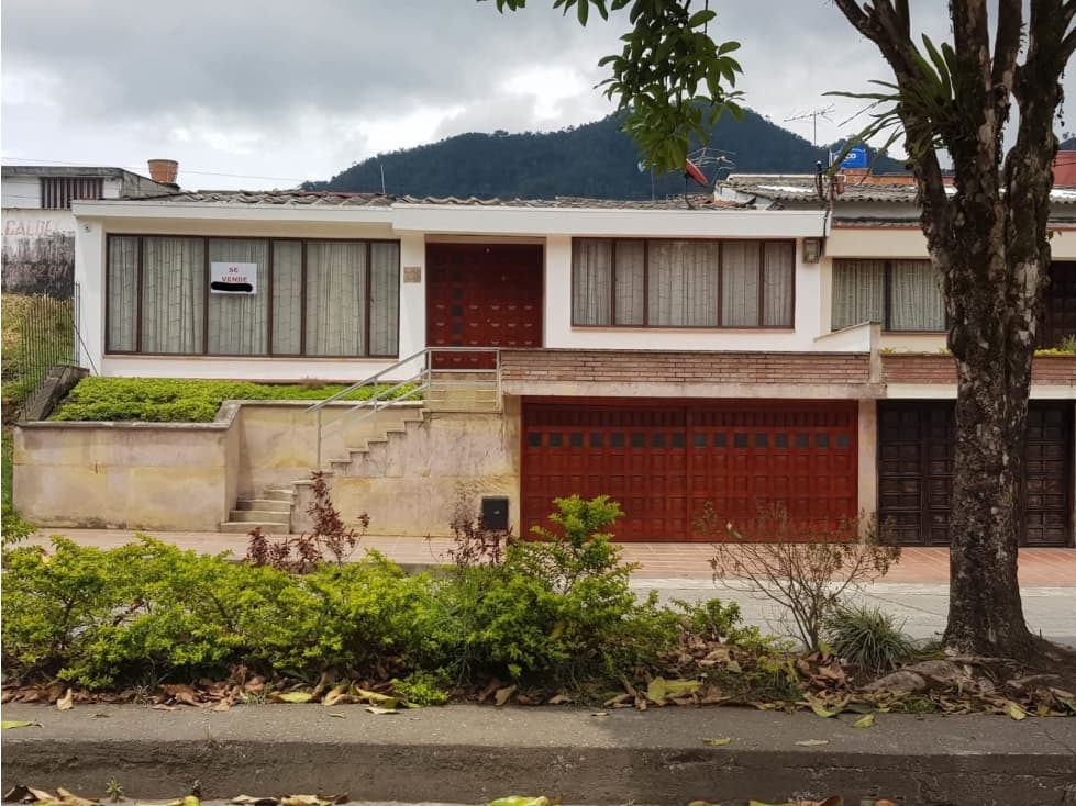 AMPLIA CASA EN LIBANO , TOLIMA, EN VENTA VALOR NEGOCIABLE - 1