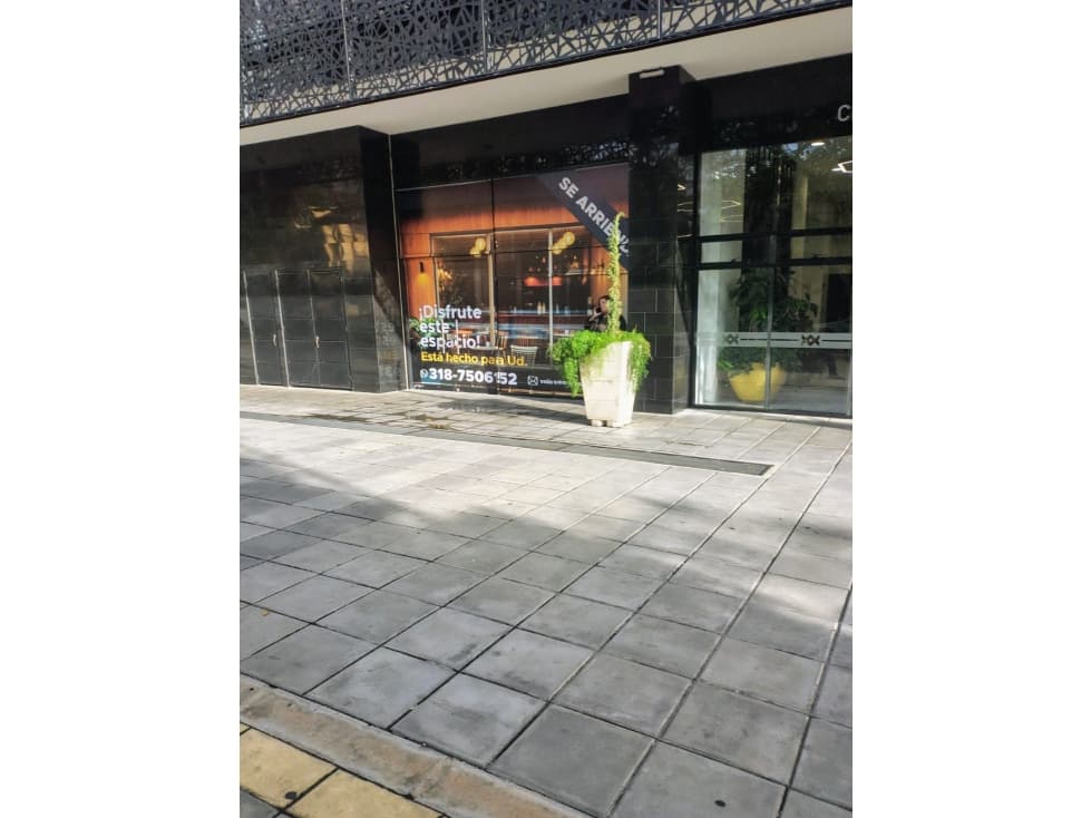 se arrienda oficina torre vitro - 1