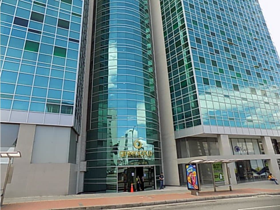 Se Arrienda oficina Centro Empresarial Green Gold para estrenar - 1