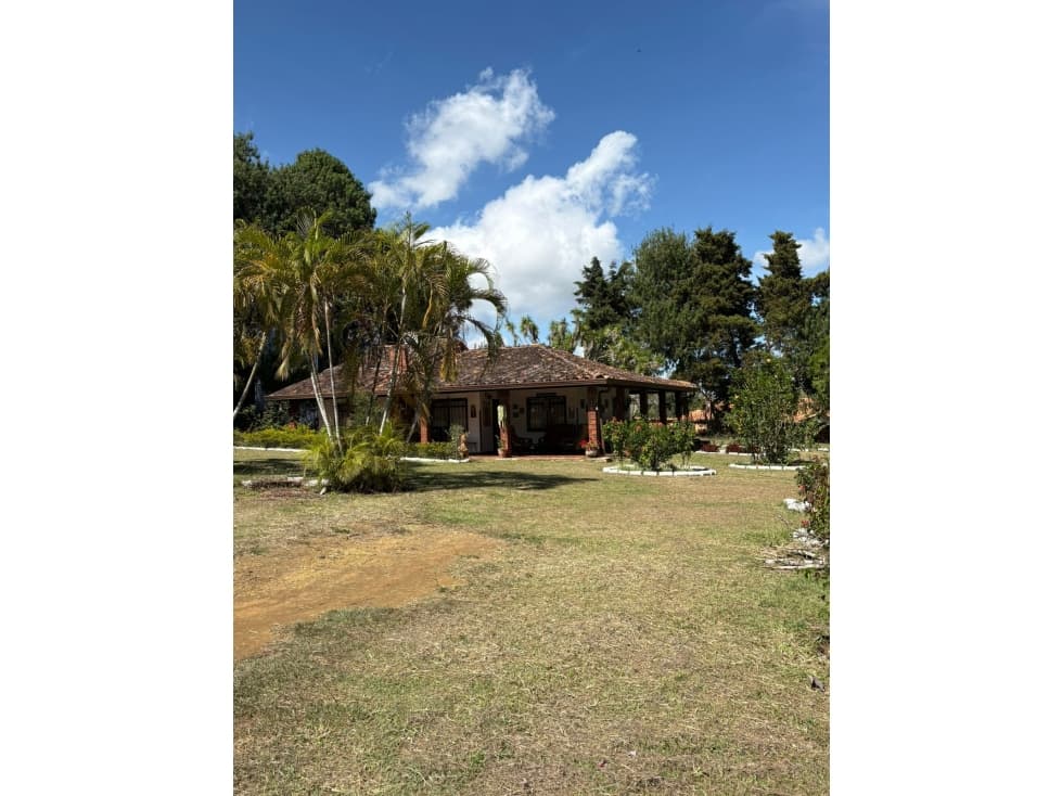 ESPECTACULAR PARCELA MESA DE LOS SANTOS - 1