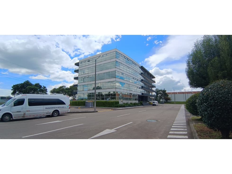 Oficina comercial en VENTA zona industrial Cota - 1
