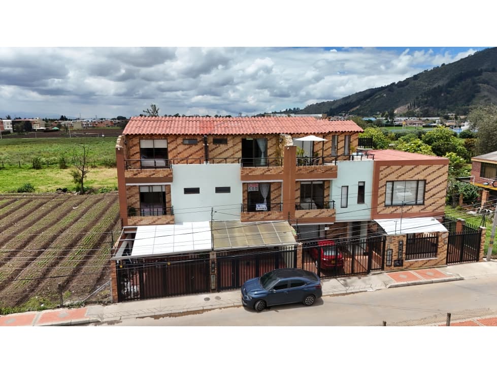 Venta Casa Urbana Cota - 1