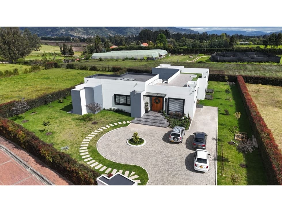 CASA CAMPESTRE EN VENTA Y ARRIENDO EN TENJO - 1