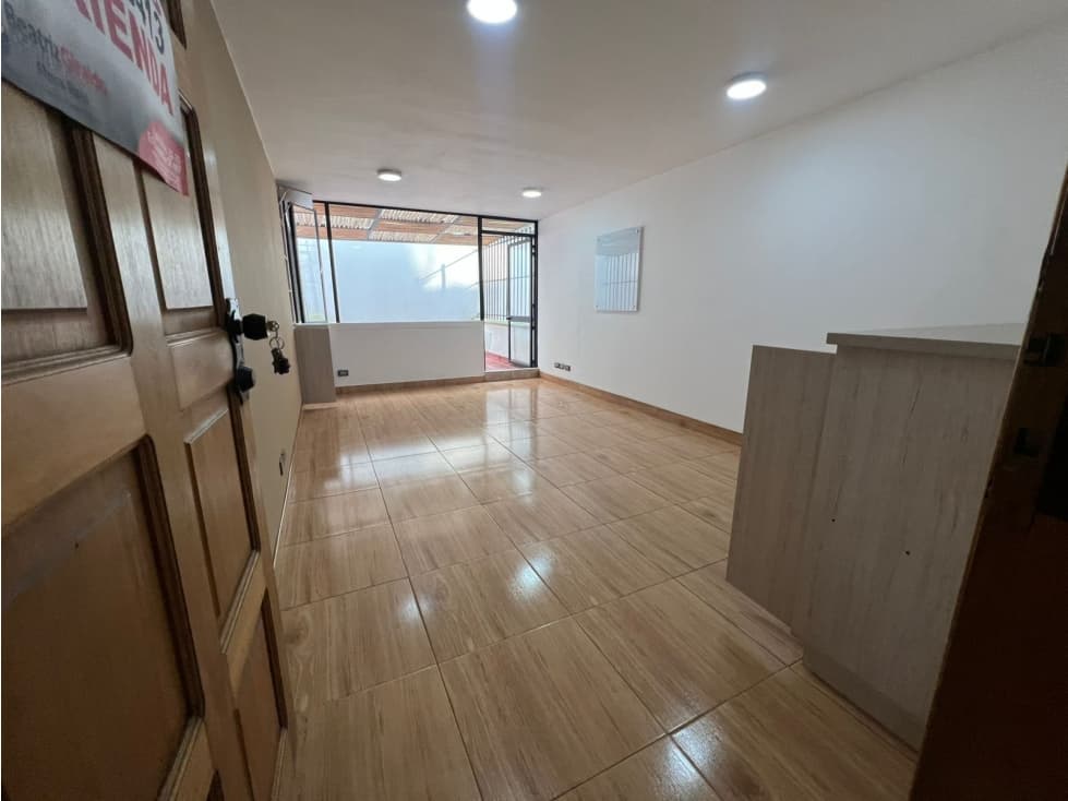 ARRIENDO OFICINA EN EL CENTRO ED. CUM.MANIZALES - 1
