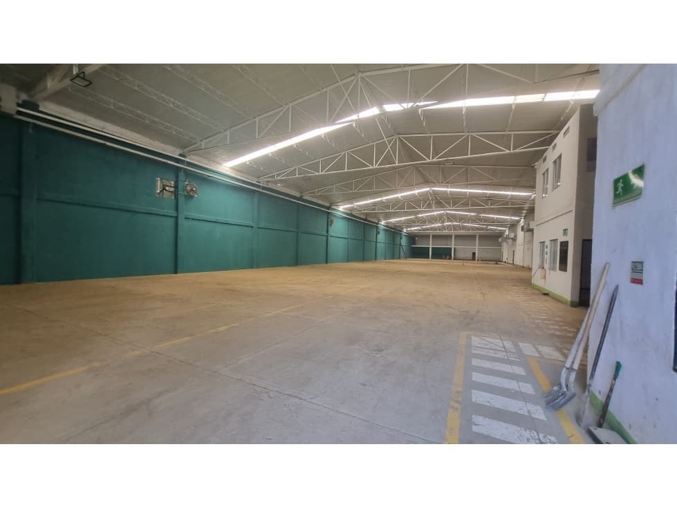 VENTA BODEGA 5600 MT2 ARROYOHONDDO YUMBO VALLE - 1