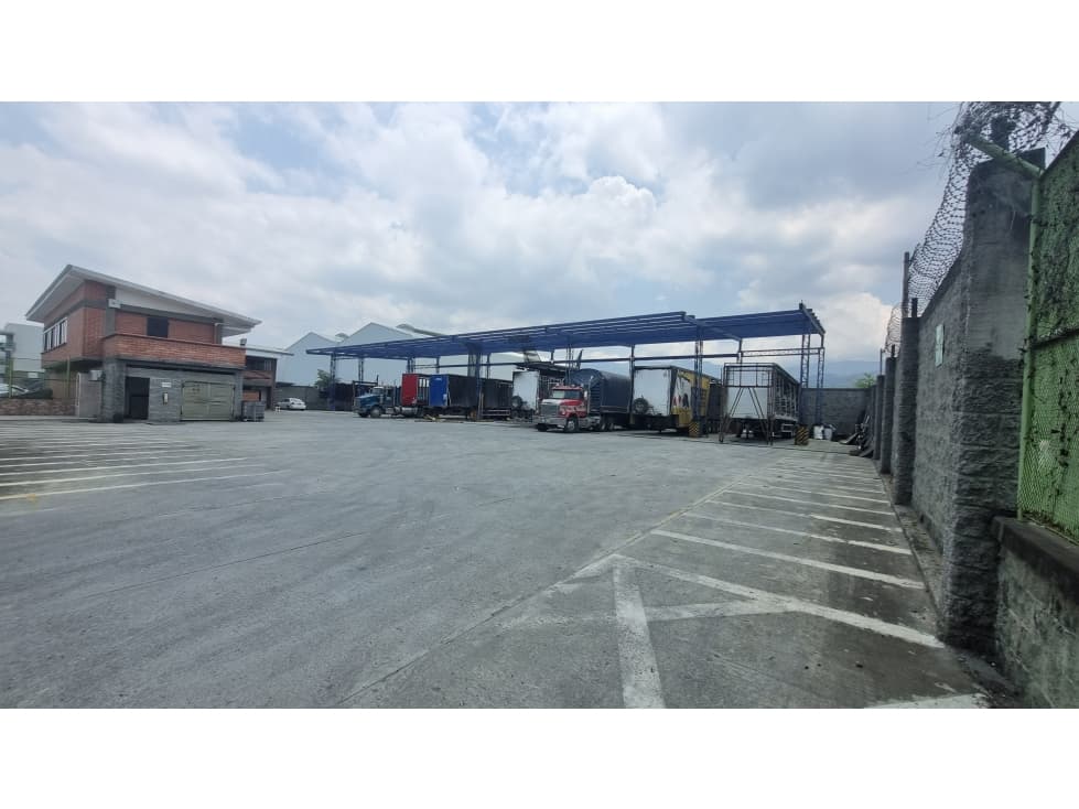 ALQUILER TERRENO DE 2520 MT2 EN ARROYOHONDO YUMBO VALLE - 1