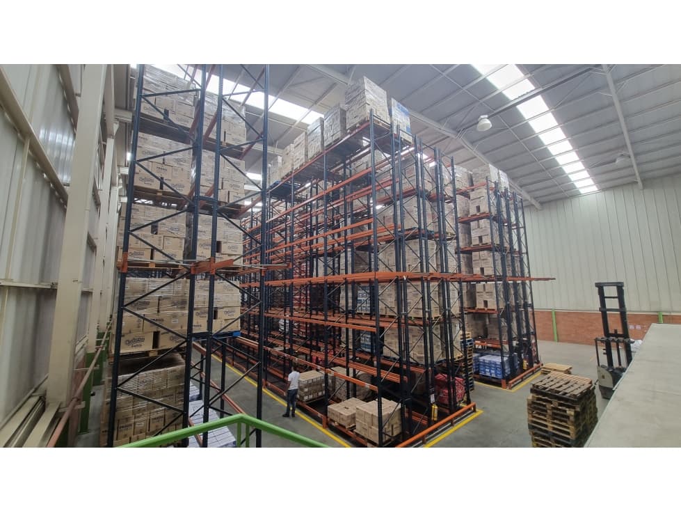 ALQUILER BODEGA 1050 MT2 ACOPI YUMBO VALLE - 1