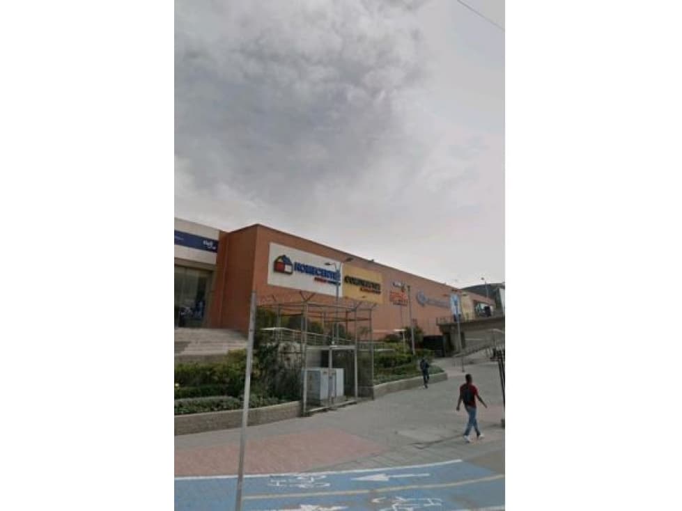 VENDE LOCAL PARA INVERSION EN CENTROCOMERCIAL SOACHA - 1