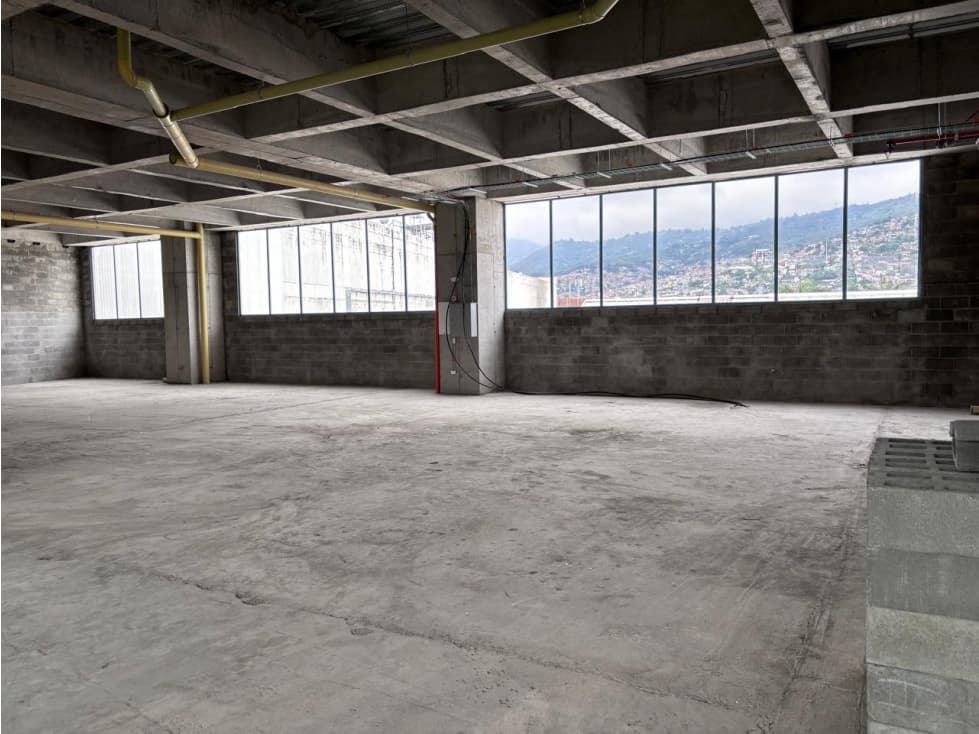 LOCAL EN ALQUILER EN CENTRO COMERCIAL COSMOCENTRO EN CALI - 1