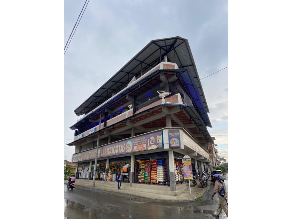 ALQUILO LOCAL ESQUINERO POBLADO CAMPESTRE - 1