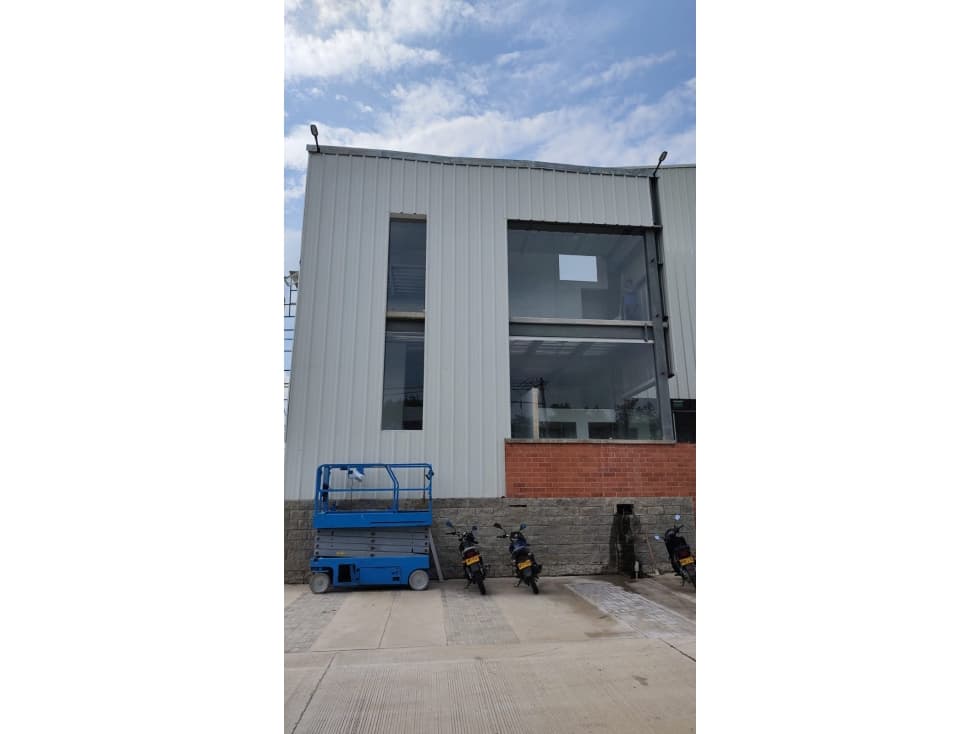 ALQUILA VENDE BODEGA ZONA INDUSTRIAL DE ACOPI YUMBO - 1