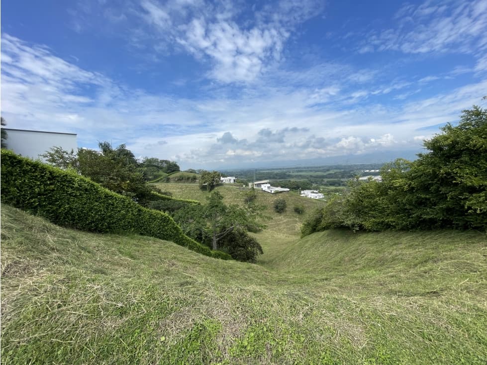 SE VENDE LOTE CAMPESTRE EN COLINAS DEL CAMPESTRE CARTAGO - 1
