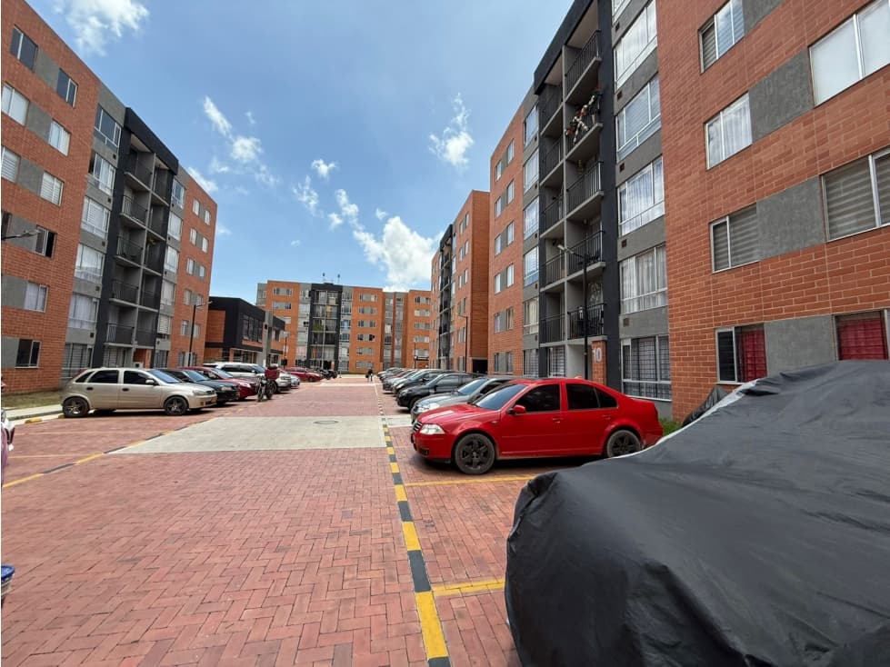 APARTAMENTO CONJ. NENÚFAR - CIUDAD VERDE - SOACHA - 1