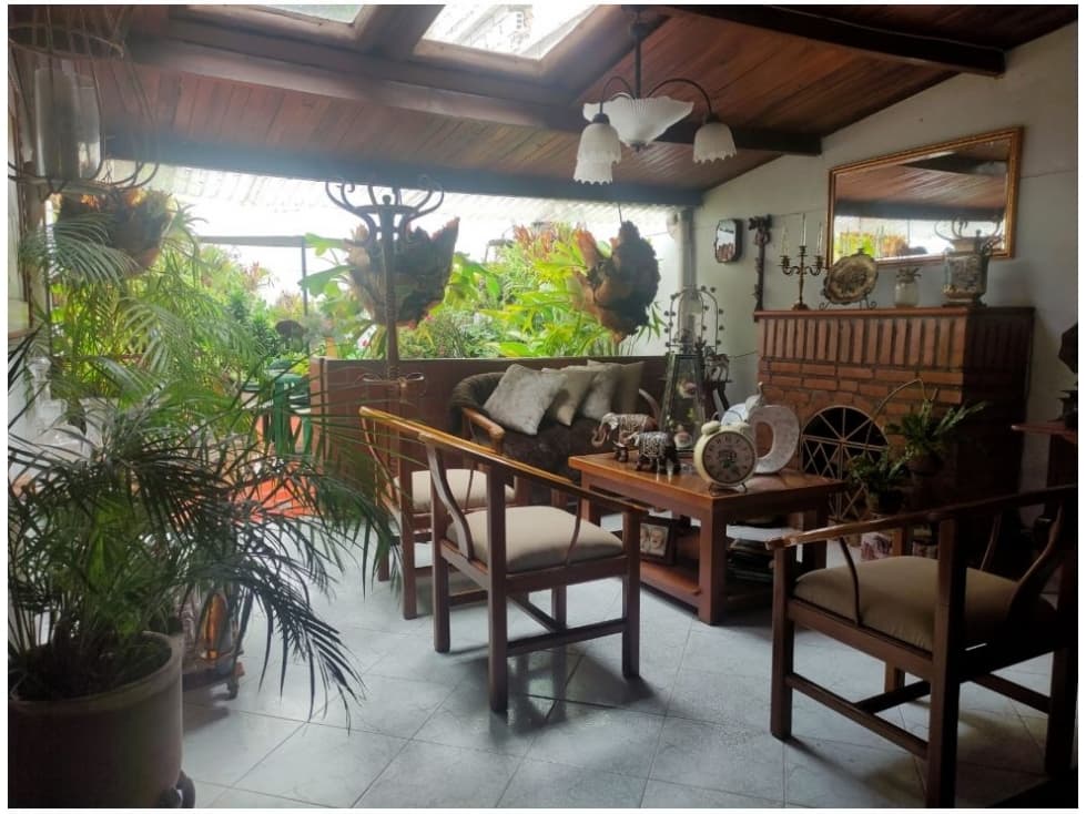 CASA EN MEDELLIN SECTOR SIMON BOLIVAR - 1