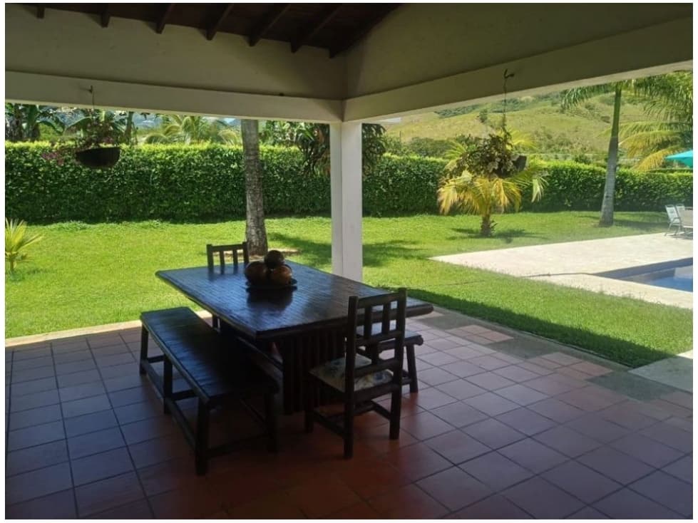 FINCA EN SANTO DOMINGO SECTOR PORCE - 1