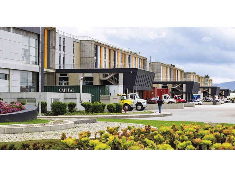 BODEGAS PARA ARRIENDO EN FUNZA - 1