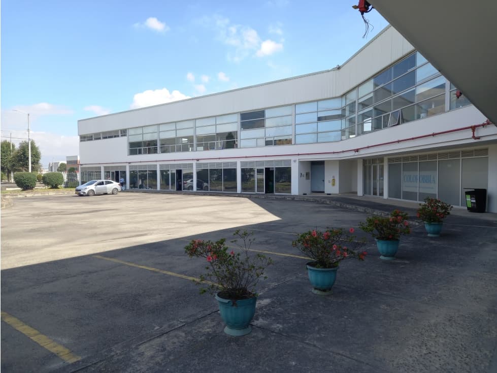 ARRIENDO LOCALES EN TOCANCIPA - 1