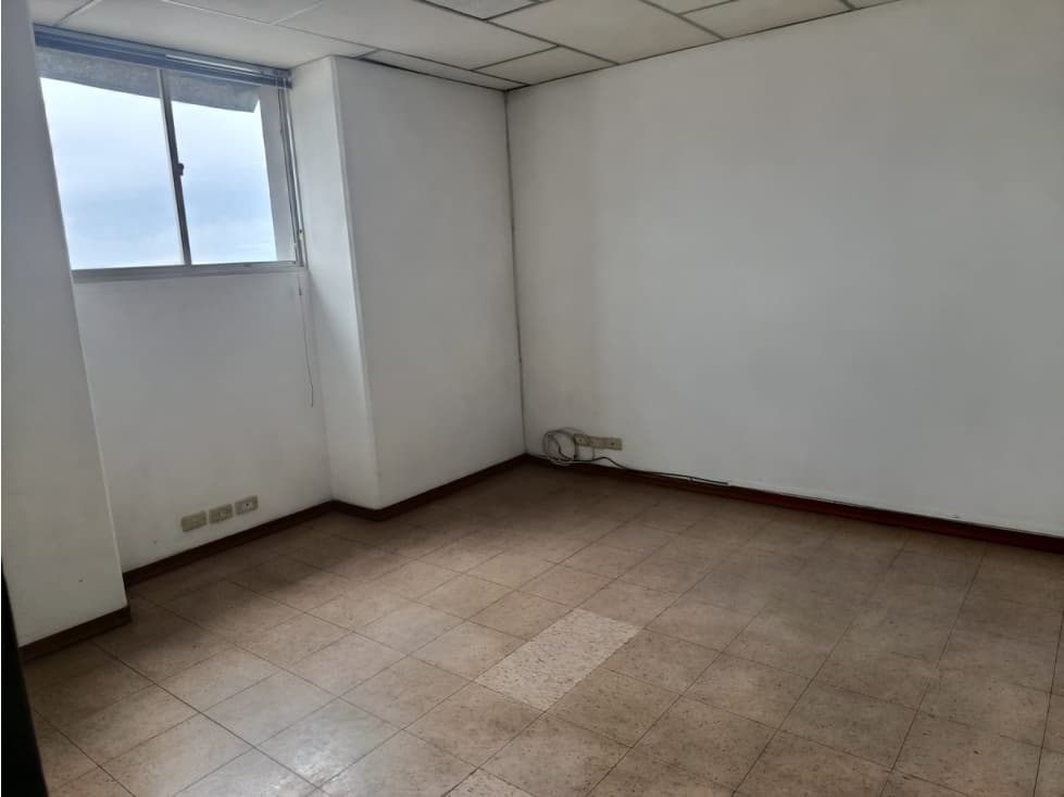 ARRIENDO OFICINA CENTRO| ARRIENDOS MANIZALES - 1