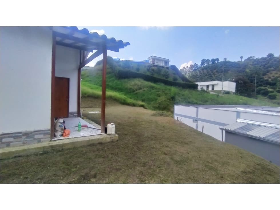 VENTA CASA CAMPESTRE EN CHINCHINA, CALDAS - 1