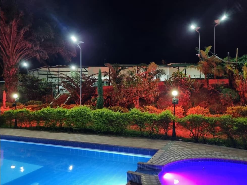 VENTA DE FINCA EN CHINCHINA, CALDAS | CASA CAMPESTRE EN VENTA - 1