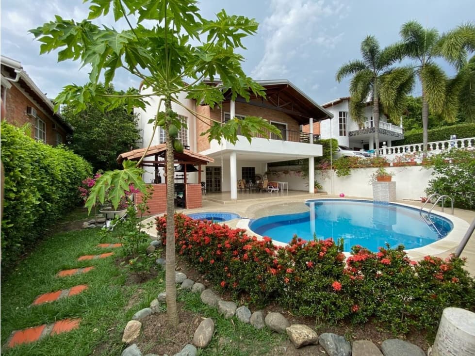 Excelente Casa en San Jerónimo, Antioquia - 1