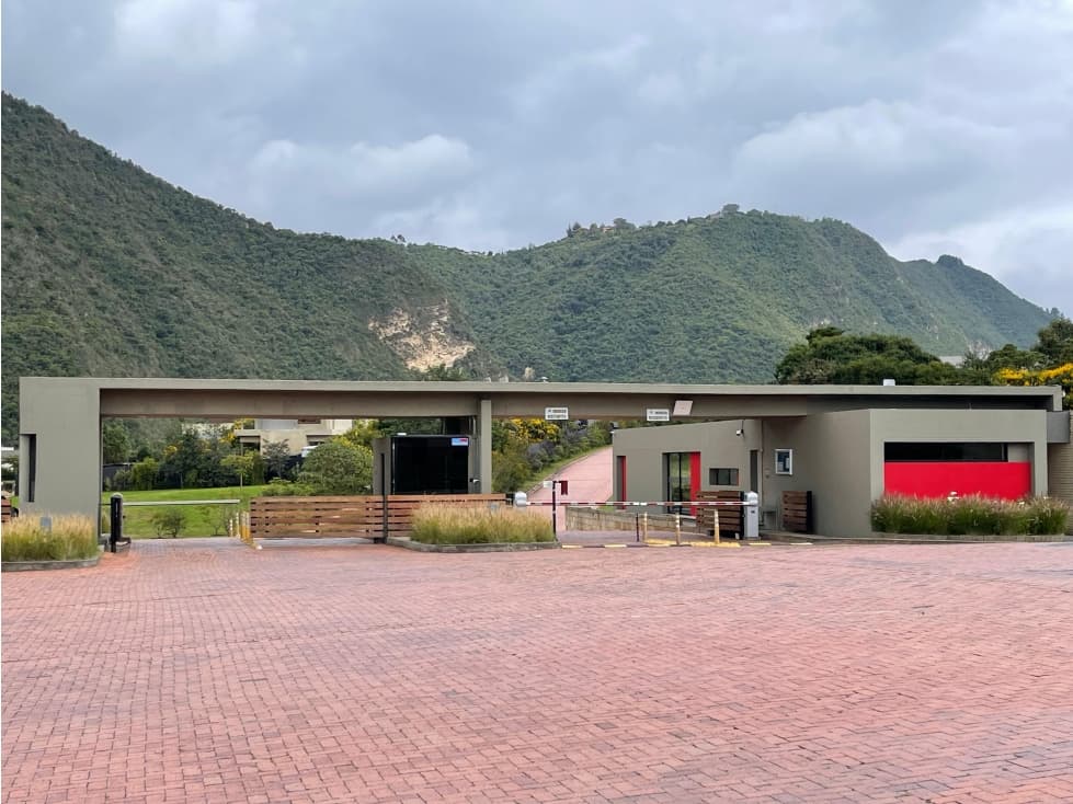 LOTE EN VENTA EN LA CALERA - 1