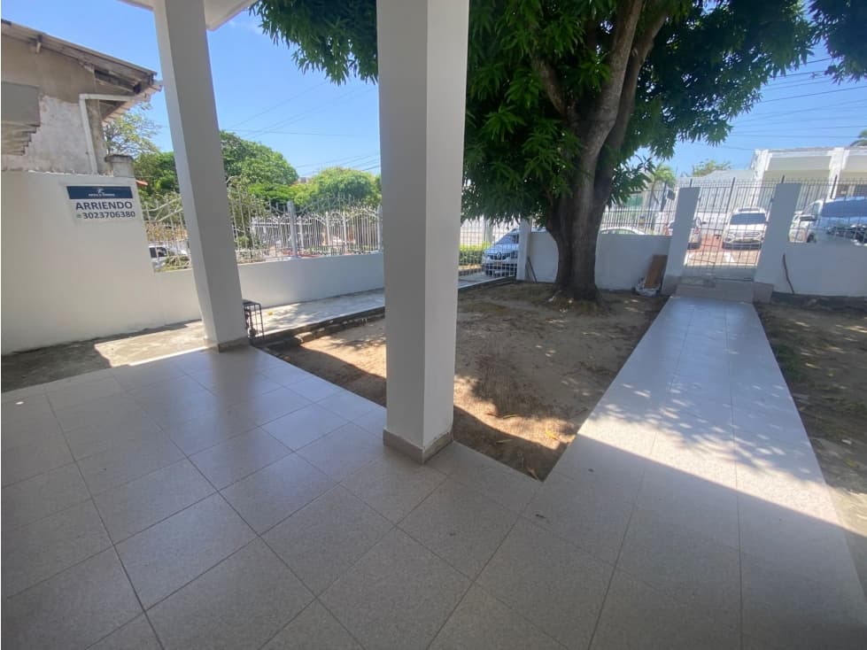 Se arrienda casa amplia comercial en barrio El Prado. - 1
