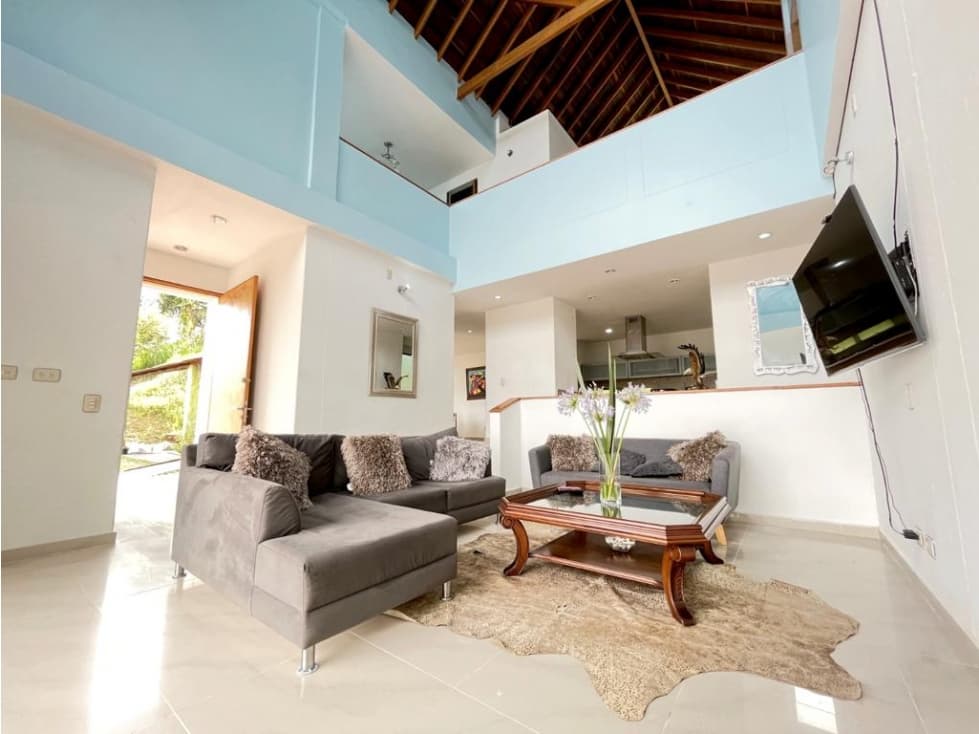 Casa campestre en Venta Loma del Escobero Envigado - 1