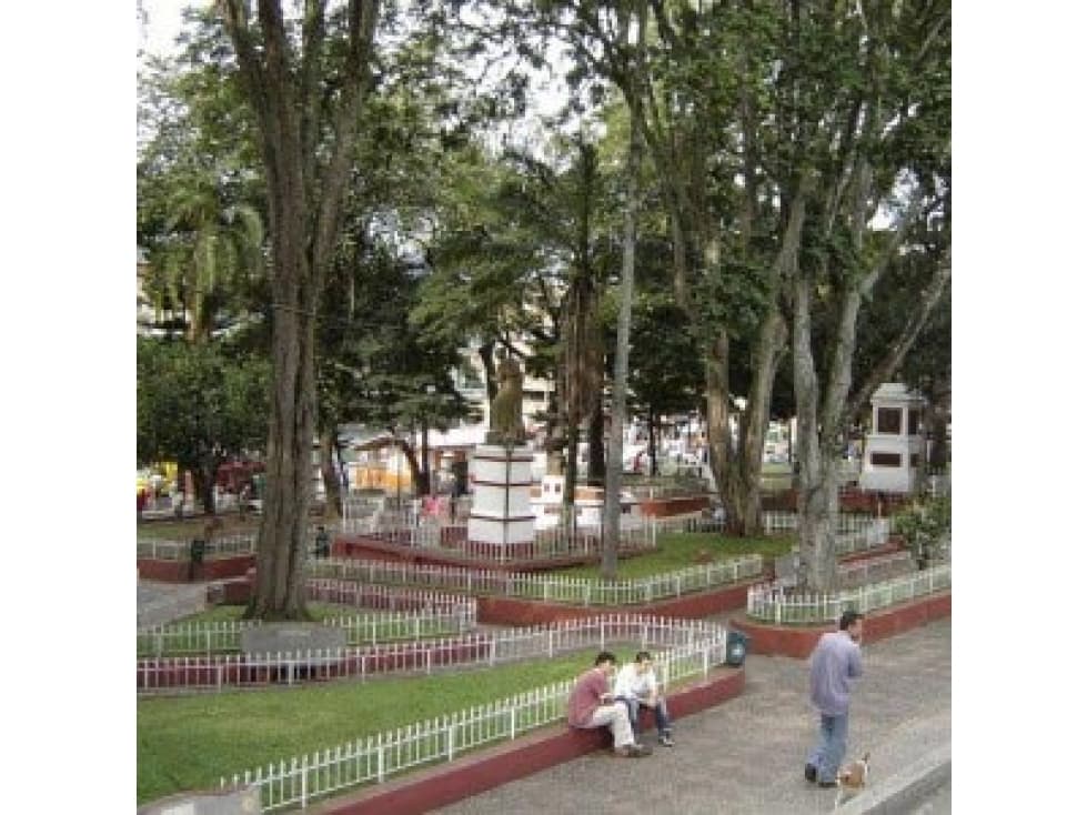LOCAL EN VENTA COPACABANA ANTIOQUIA PARQUE PRINCIPAL - 1