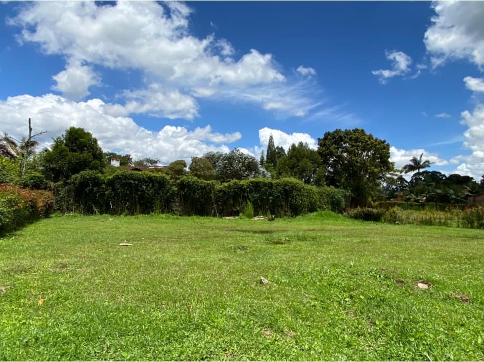 VENTA DE LOTE EN LLANOGRANDE - 1
