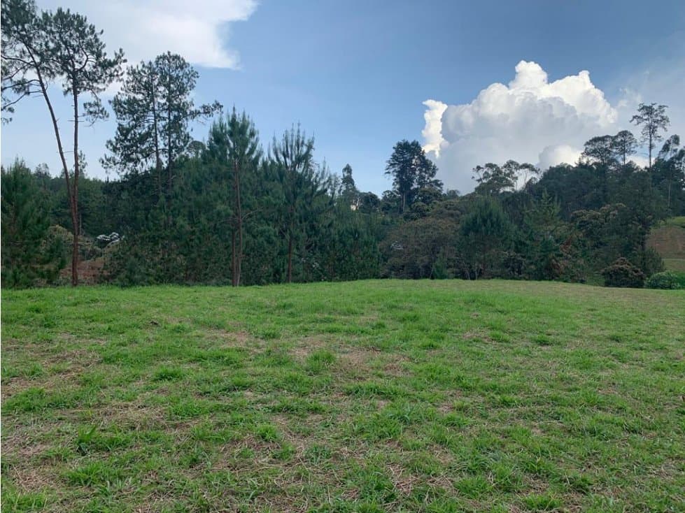 VENTA DE LOTE EN EL RETIRO - 1