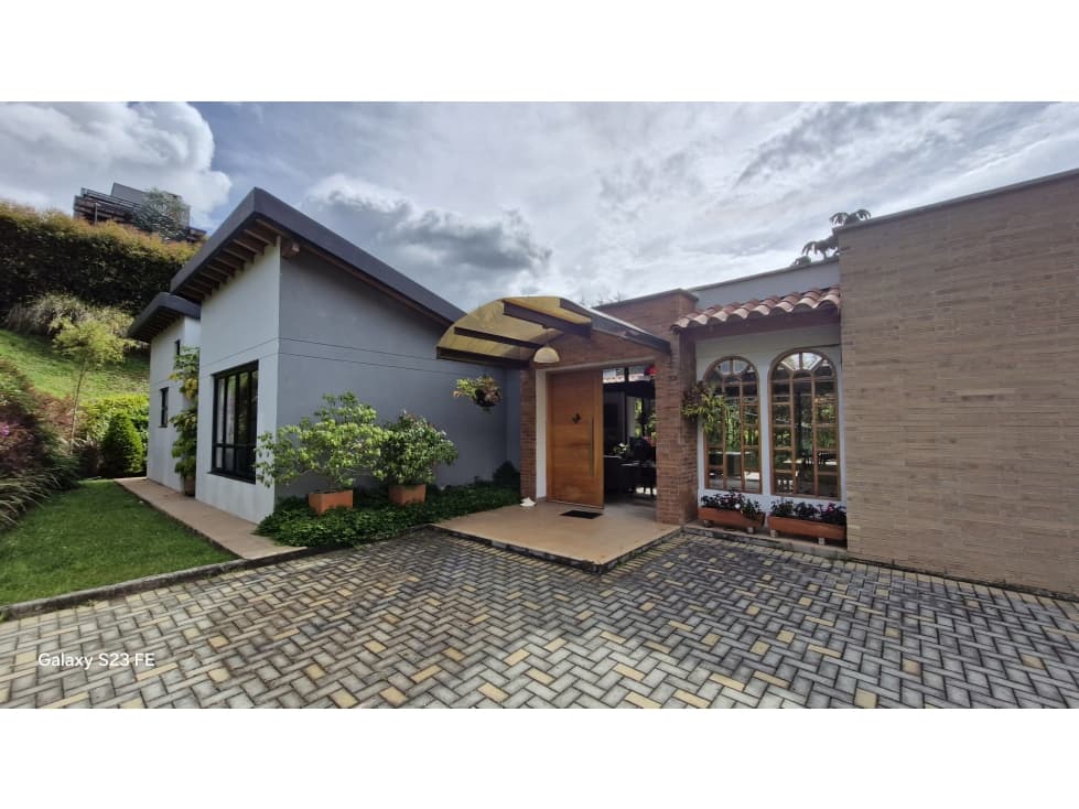 Casa en parcelación para Arriendo en El Retiro - 1