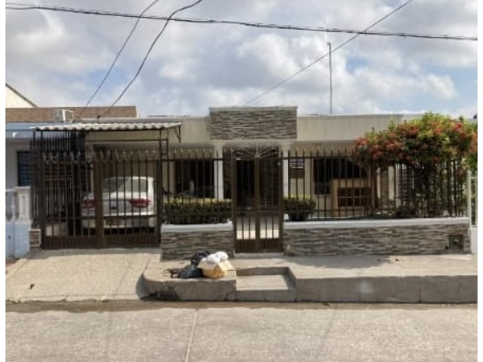 CASA EN HIPODROMO SOLEDAD - 1