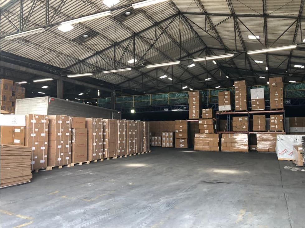 BODEGA DE 12.000 MTS2 PARA VENTA EN ITAGÜI - 1