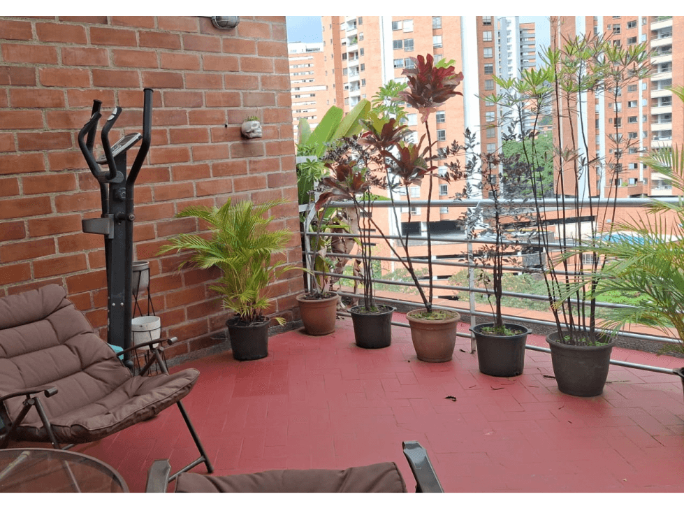 Vendo apartamento en el Poblado, sector Santa María de los Ángeles - 1