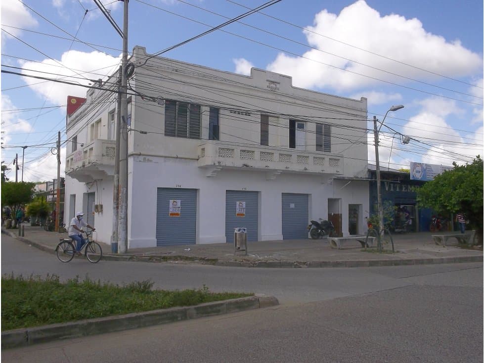 LOCAL-BODEGA CERCA AL METRO - 1