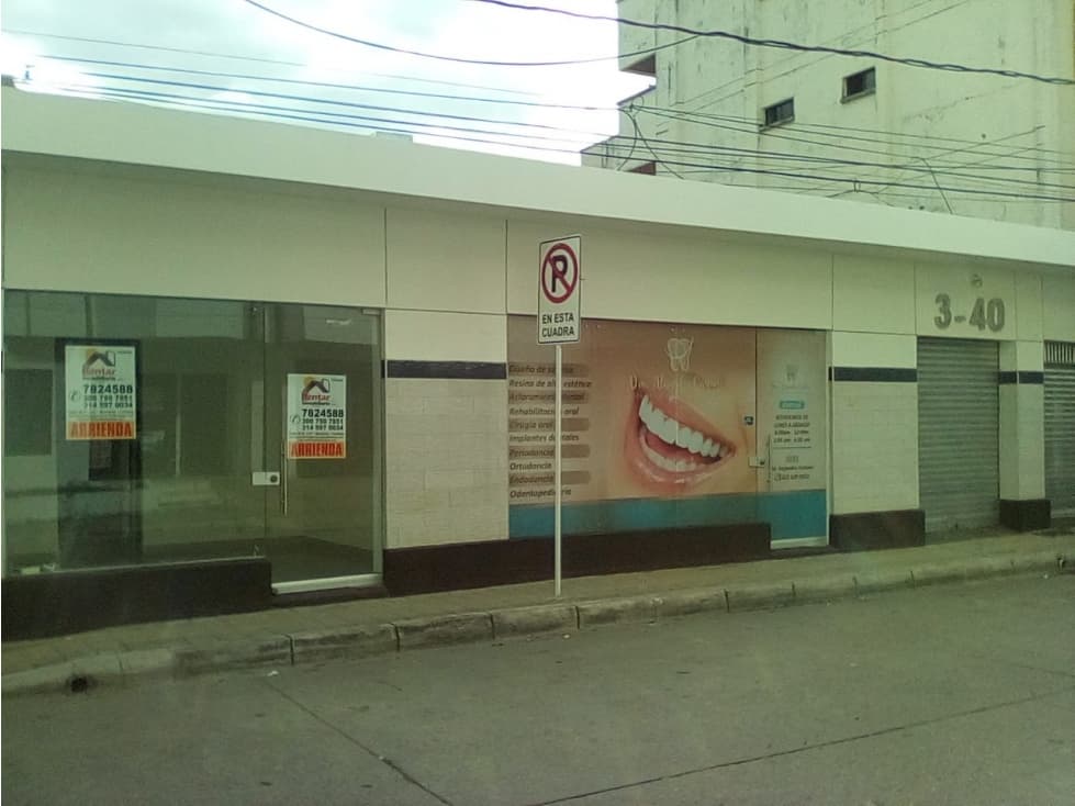 LOCAL EN EL CENTRO SOBRE LA CALLE 25 - 1