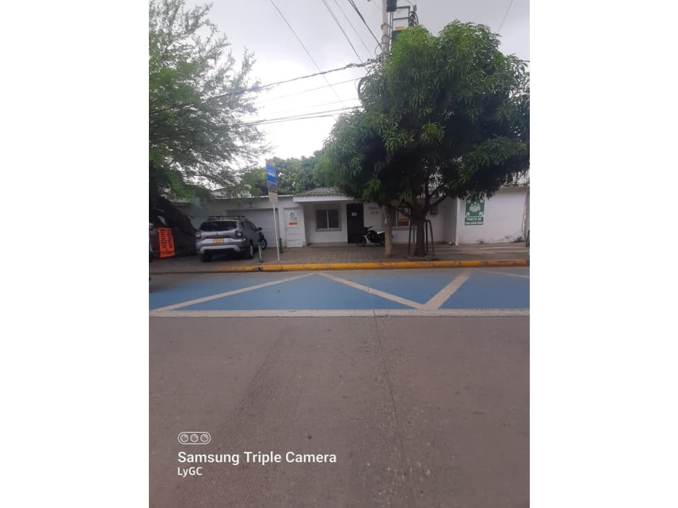 CASA COMERCIAL PARA OFICINAS SOBRE CRA 5 - 1