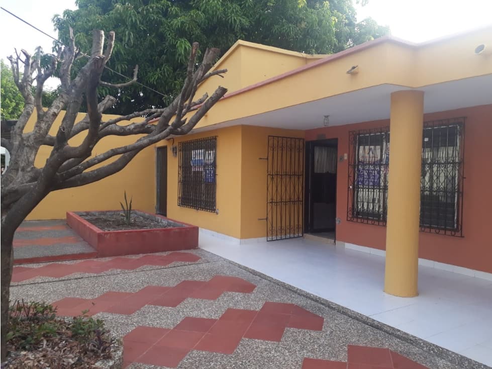 ARRIENDO CASA COMERCAIL SOBRE LA 11A - 1