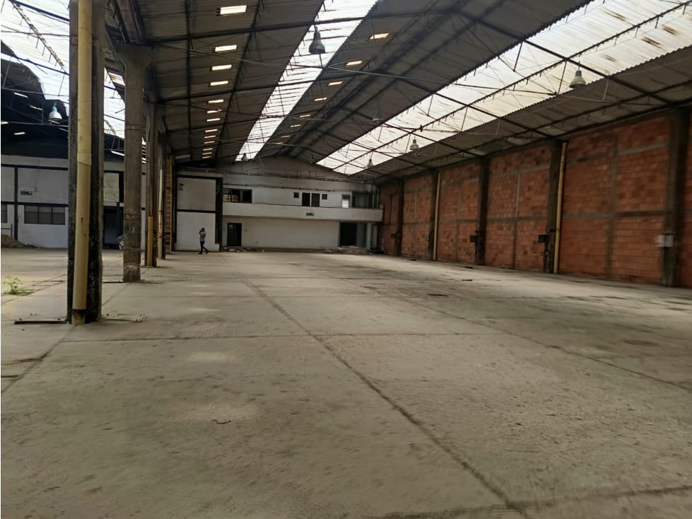 ARRIENDO BODEGA INDUSTRIAL SOACHA - 1