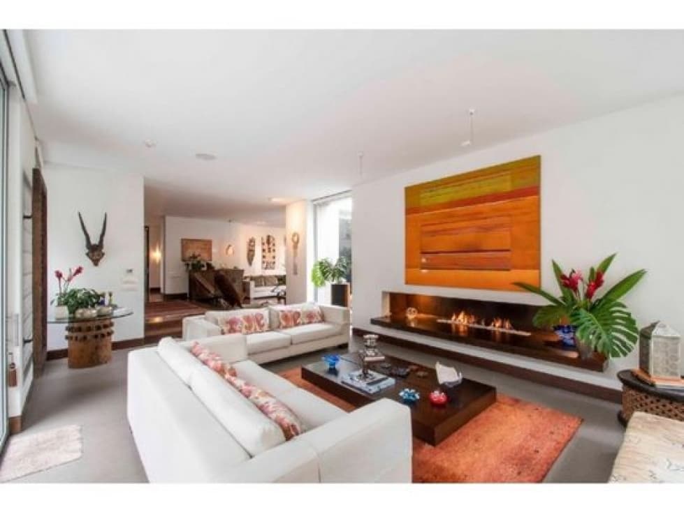 SANTA ANA ORIENTAL CASA DE DISEÑO UNICA! RENTA - 1