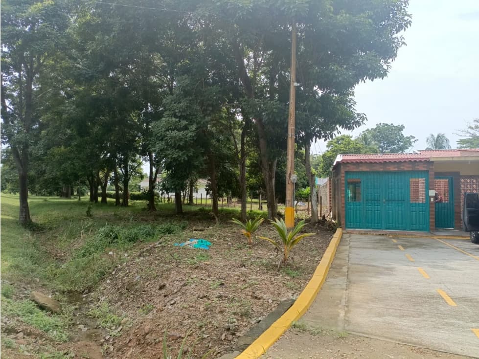 CASA CAMPESTRE CON BODEGA EN ARRIENDO CERETE- CORDOBA - 1