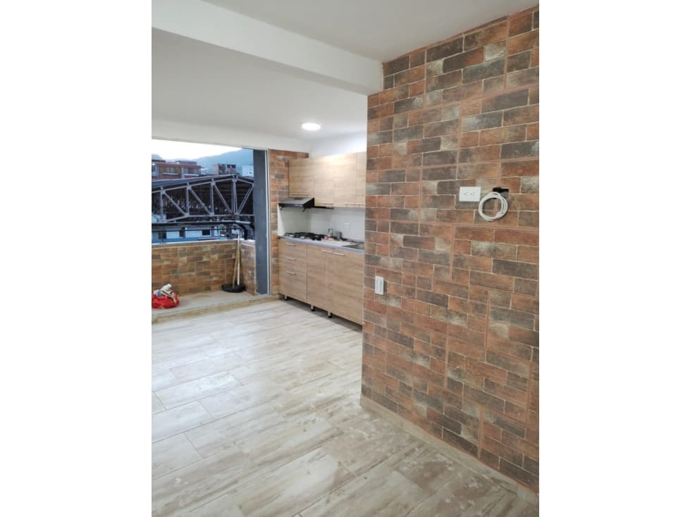 SE VENDE HERMOSO APTO EN CALDAS - 1