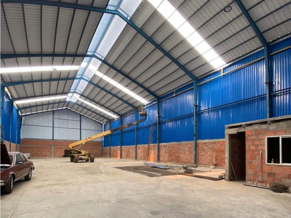 SE VENDE BODEGA DE 750MTS EN CAUCASECO - 1