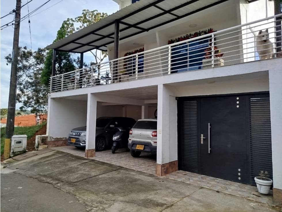 VENTA CASA CAMPESTRE 3 PISOS SUN VILLAGE JAMUNDI CH - 1