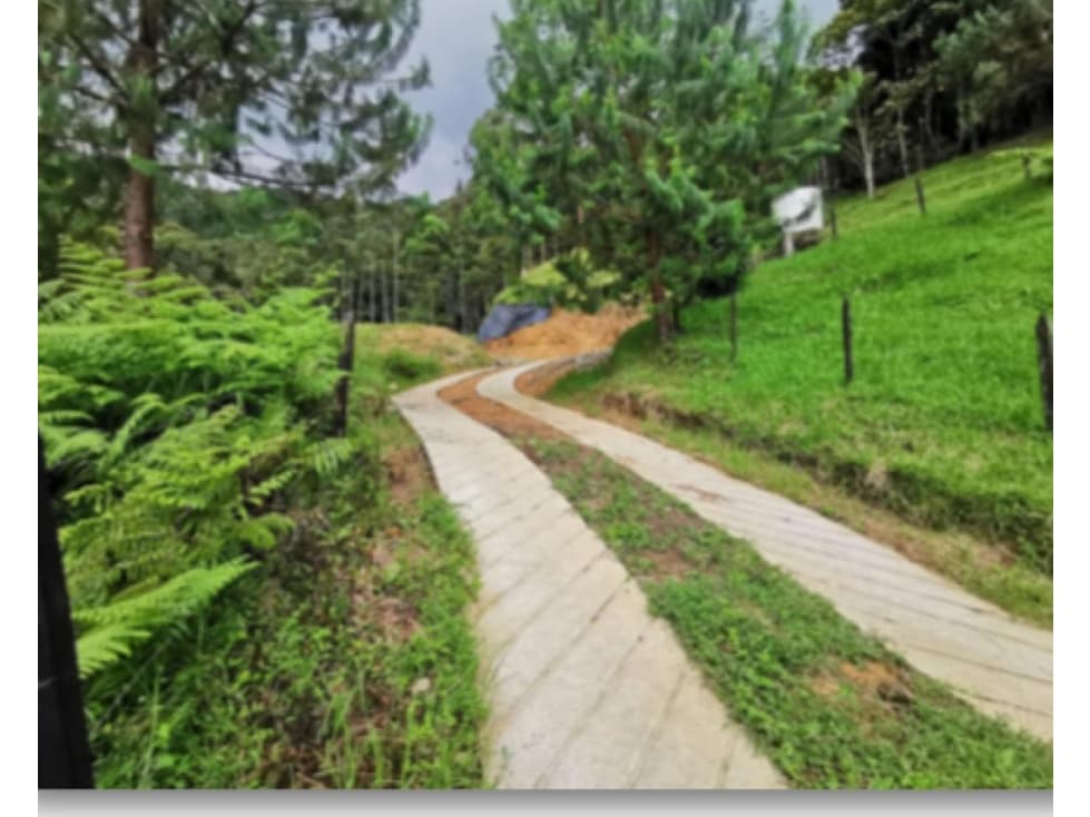 LOTE EN VENTA EN CALDAS, SECTOR LA MIEL - 1