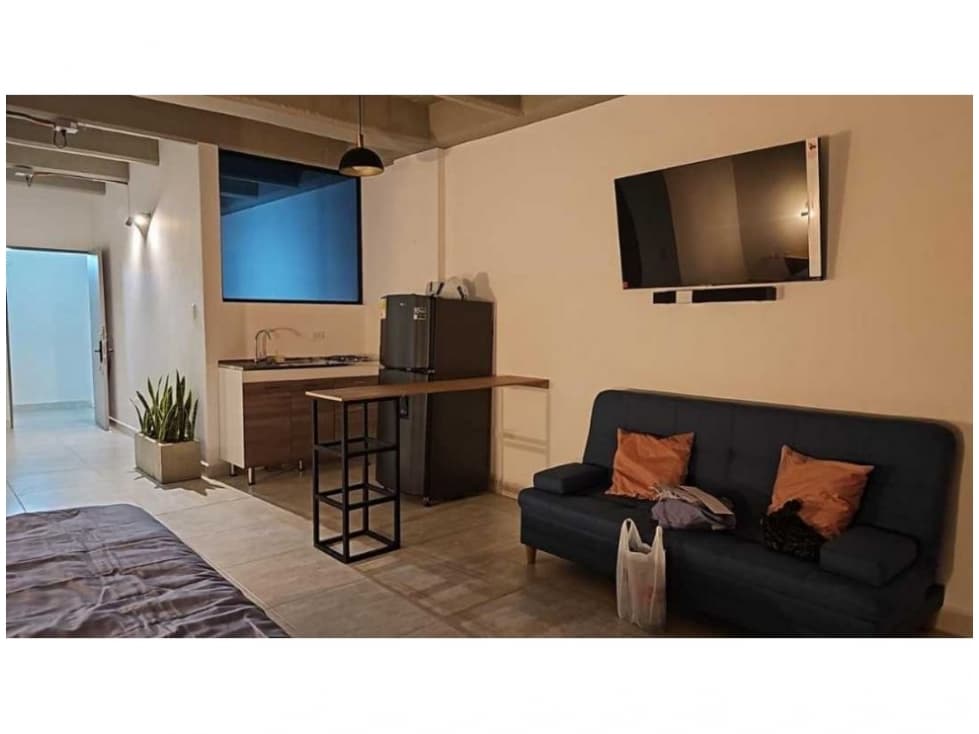 EDIFICIO EN VENTA SECTOR ALTOS DEL POBLADO LLANOGRANDE - 1