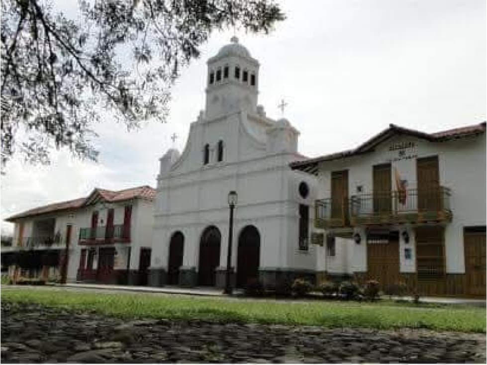CASA CAMPESTRE EN VENTA, CAUCA VIEJO - 1
