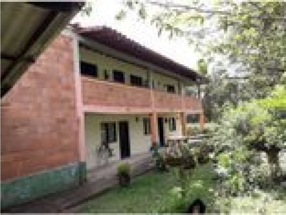 VENDO HERMOSA FINCA, BARBOSA ANTIOQUIA, VEREDA AGUAS CLARAS - 1